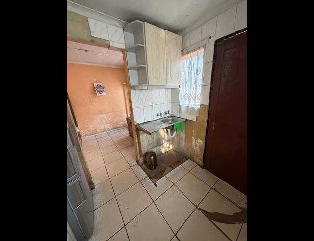 3 BEDROOM HOUSE FOR SALE IN PROTEA GLEN EXT